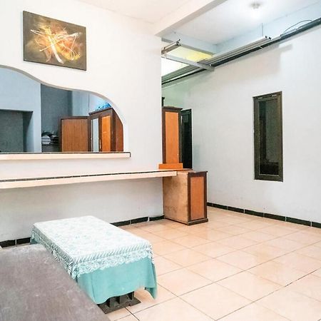 Jotel Guest House Mitra Reddoorz Pulauberayan Zewnętrze zdjęcie