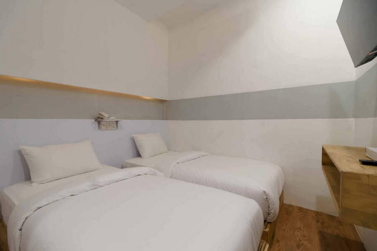 Jotel Guest House Mitra Reddoorz Pulauberayan Zewnętrze zdjęcie